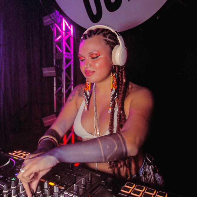dj-yasmina